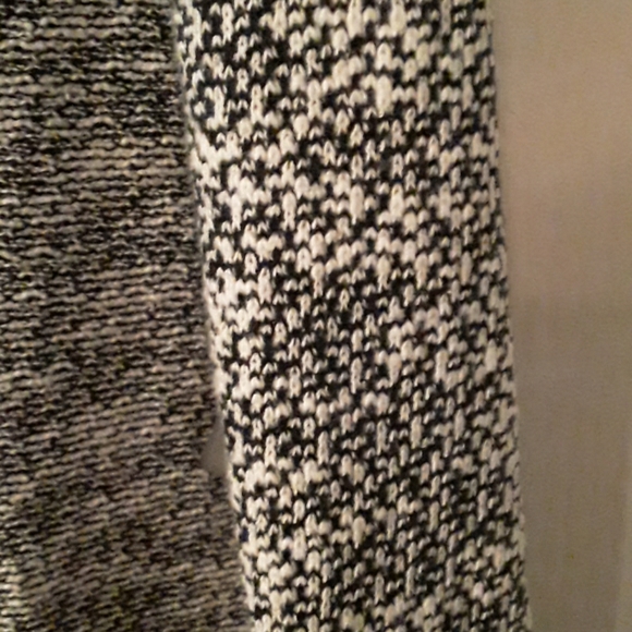 Duster - Picture 3 of 4